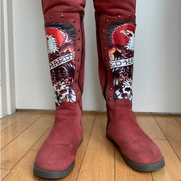 LIMITED EDITION Ed Hardy Tall Red Ugg Boots - Picture 2 of 3
